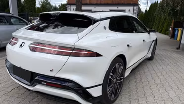 DENZA Z9 GT