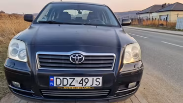 TOYOTA Avensis