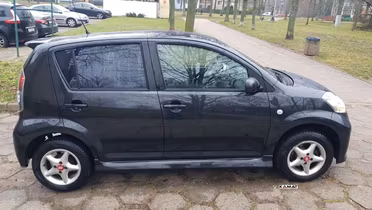 DAIHATSU Sirion