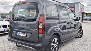 PEUGEOT Partner