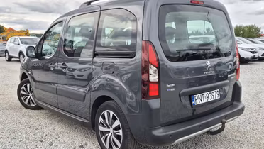 PEUGEOT Partner