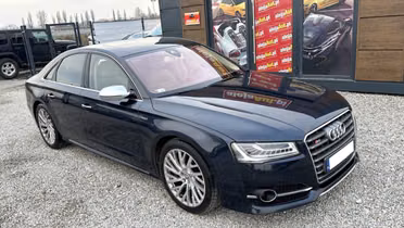 AUDI S8