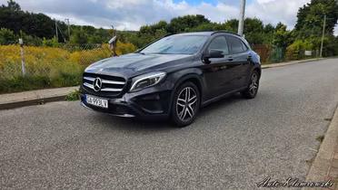 MERCEDES-BENZ GLA