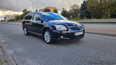 TOYOTA Avensis