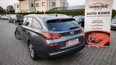 HYUNDAI i30