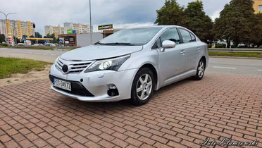 TOYOTA Avensis