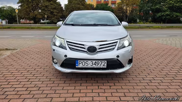 TOYOTA Avensis