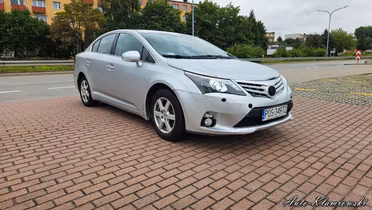 TOYOTA Avensis