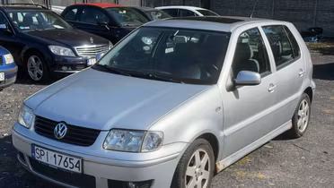 VOLKSWAGEN Polo