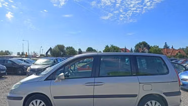 PEUGEOT 807