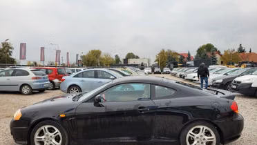 HYUNDAI Coupe