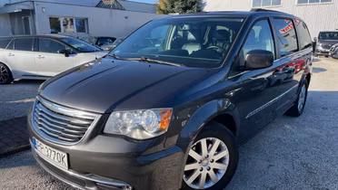 CHRYSLER Town & Country