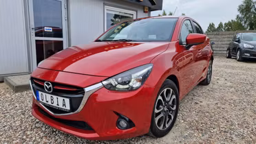 MAZDA 2
