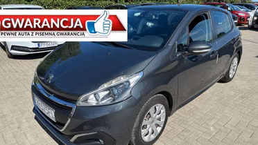 PEUGEOT 208