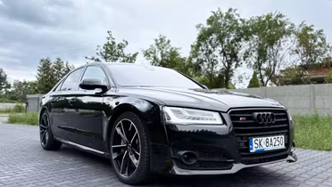 AUDI S8
