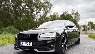 AUDI S8