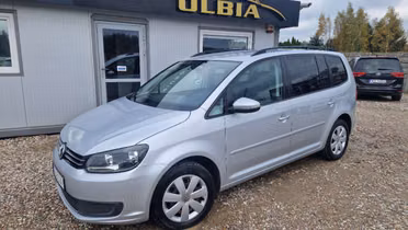 VOLKSWAGEN Touran