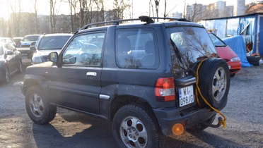 MITSUBISHI Pajero Pinin