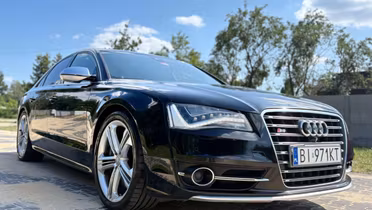 AUDI S8