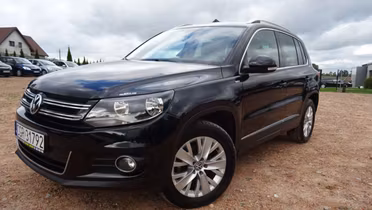 VOLKSWAGEN Tiguan