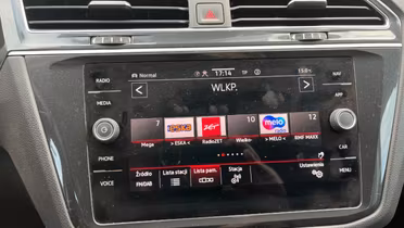 VOLKSWAGEN Tiguan