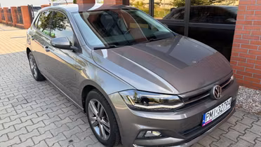 VOLKSWAGEN Polo