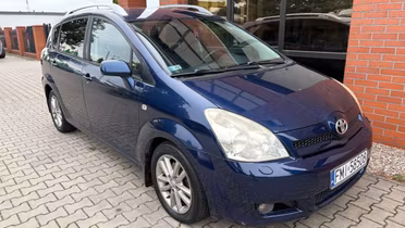 TOYOTA Corolla Verso