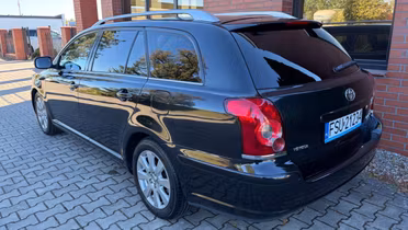 TOYOTA Avensis