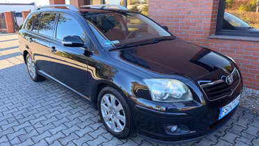 TOYOTA Avensis