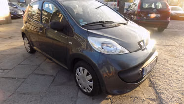 PEUGEOT 107