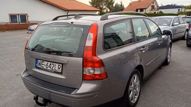 VOLVO V50