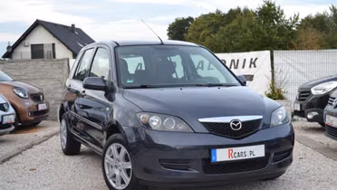 MAZDA 2