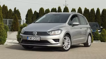VOLKSWAGEN Golf Sportsvan