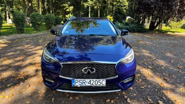 INFINITI QX30