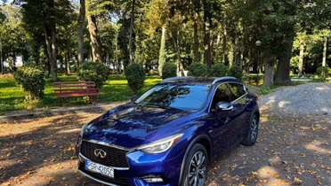 INFINITI QX30