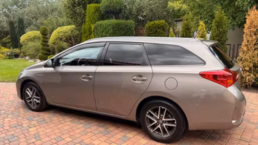 TOYOTA Auris