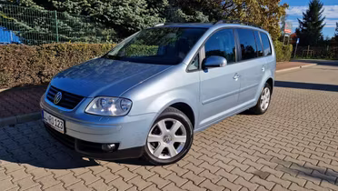 VOLKSWAGEN Touran
