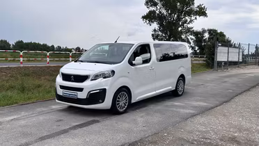 PEUGEOT Traveller
