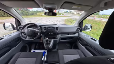 PEUGEOT Traveller