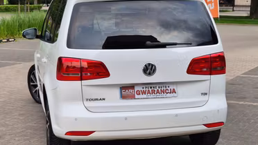 VOLKSWAGEN Touran