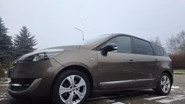 RENAULT Grand Scenic