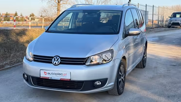 VOLKSWAGEN Touran