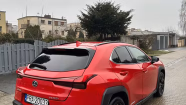 LEXUS UX