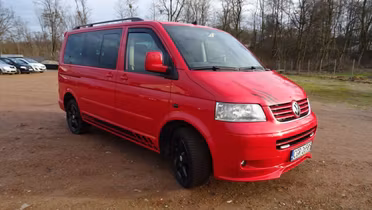 VOLKSWAGEN Multivan