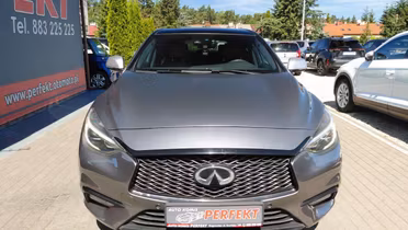 INFINITI Q30
