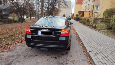 VOLVO S80