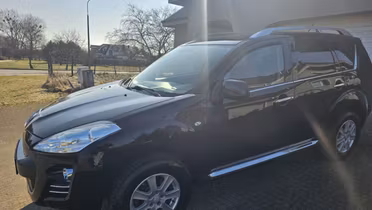 PEUGEOT 4007