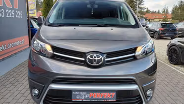 TOYOTA Proace