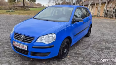 VOLKSWAGEN Polo