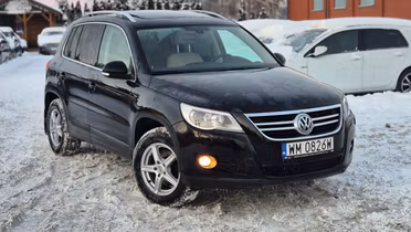 VOLKSWAGEN Tiguan